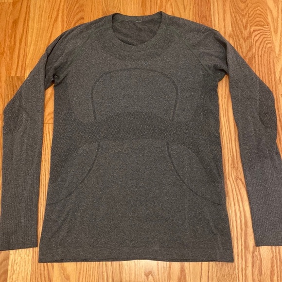 lululemon athletica Tops - lululemon athletica tech swiftly